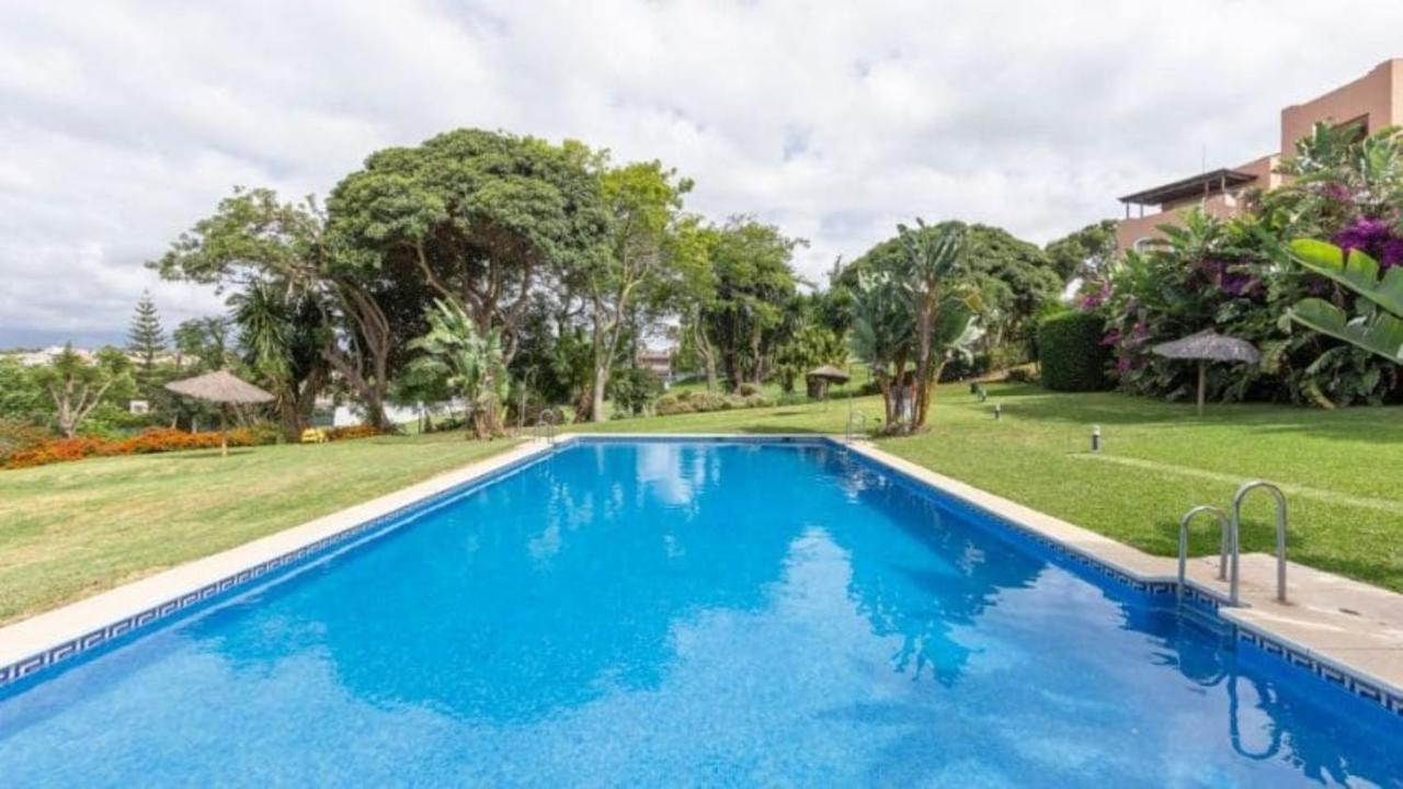 Apartamento Guadalmina Golf L Marbella Exterior photo